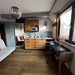 Elegant Rooftop With Shared Terrace And Jacuzzi Mk2 Διαμέρισμα
