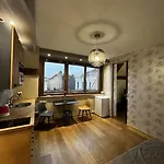 Elegant Rooftop With Shared Terrace And Jacuzzi Mk2 Διαμέρισμα *