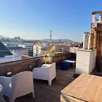 Elegant Rooftop With Shared Terrace And Jacuzzi Mk2 Διαμέρισμα Βουδαπέστη