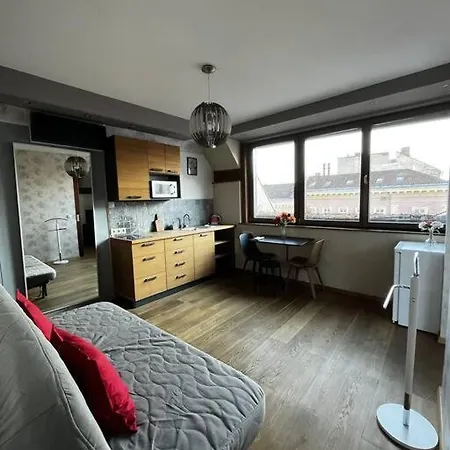 Elegant Rooftop With Shared Terrace And Jacuzzi Mk2 Lägenhet *