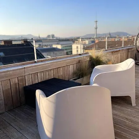 Elegant Rooftop With Shared Terrace And Jacuzzi Mk2 Lägenhet *