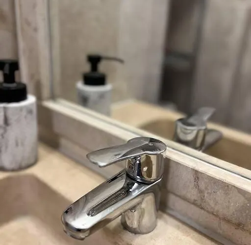 Elegant Rooftop With Shared Terrace And Jacuzzi Mk2 Lejlighed Budapest