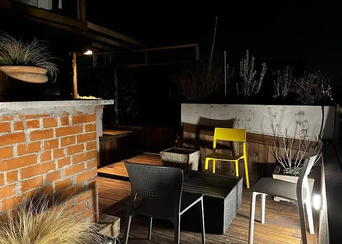 Lejlighed Elegant Rooftop With Shared Terrace And Jacuzzi Mk2 Budapest