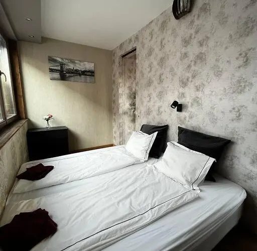 Elegant Rooftop With Shared Terrace And Jacuzzi Mk2 Lejlighed