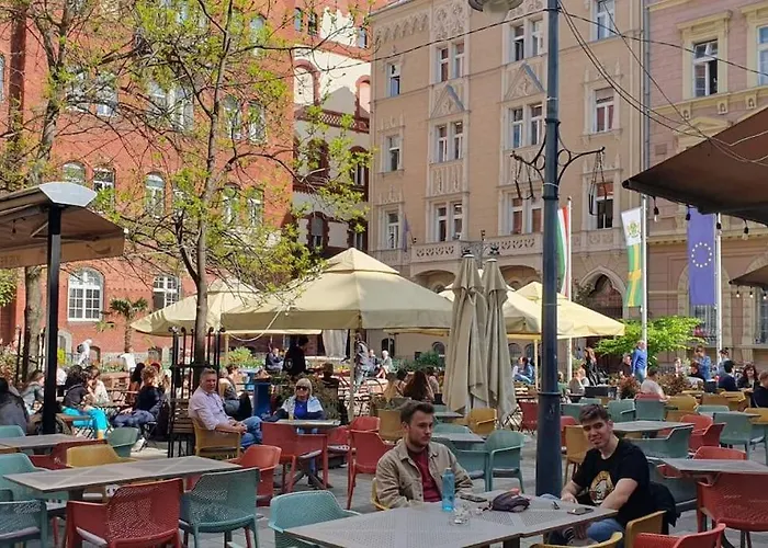 Elegant Rooftop With Shared Terrace And Jacuzzi Mk2 Lejlighed Budapest