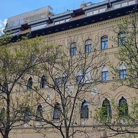 Elegant Rooftop With Shared Terrace And Jacuzzi Mk2 Budapešť